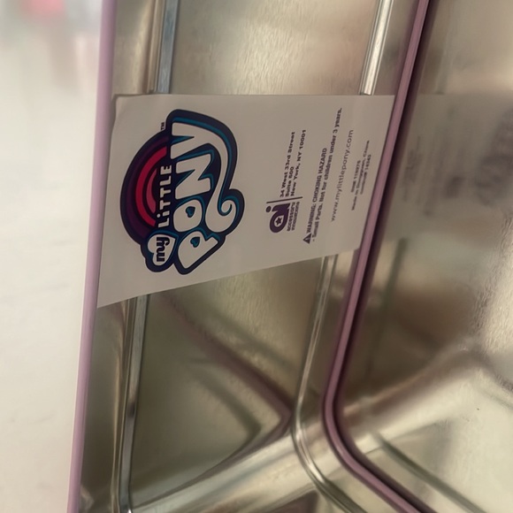 My little pony (vintage ponies) lunchbox Tumbler and sticker set - Picture 7 of 9